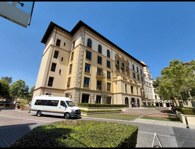 155M² OFFICE TO LET IN MAGALIESSIG